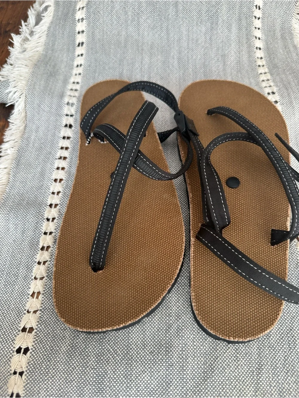 Black Strappy Sandals with Brown Footbed